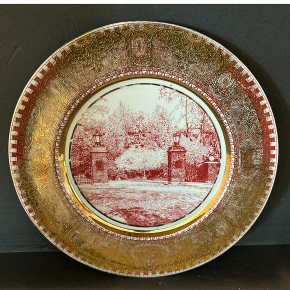 Unknown Other - Vintage 10.5" Round Warranted 22 Karat Gold Plate